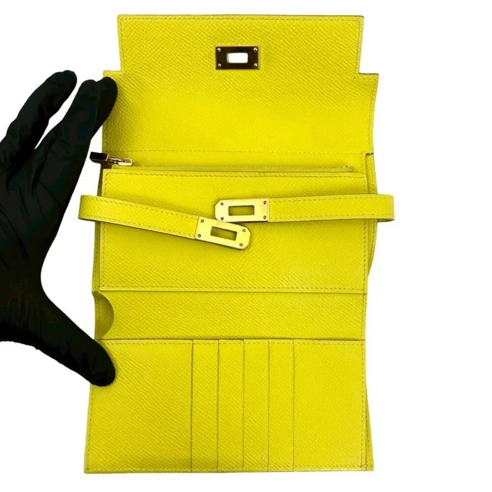 Hermès delivery duty